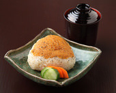 Grilled rice ball