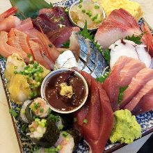 Assorted sashimi