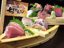 Assorted sashimi