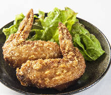 Deep-fried spicy chicken wing tips