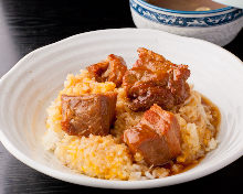 Fried rice with simmered cubed meat