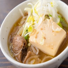 Stewed beef tendon and offal