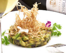 Avocado and tuna tartar with smoked soy sauce