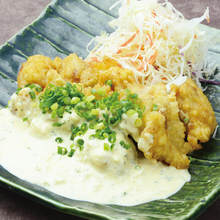 Fried chicken with vinegar and tartar sauce