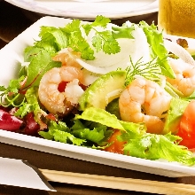 Shrimp and avocado salad