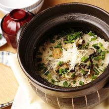 Donabe Gohan (rice in an earthen pot)