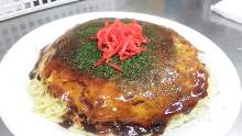 Ramen noodles with broiled meat and egg