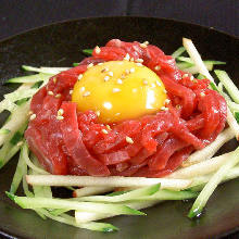 Horse meat tartare