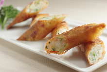 Seafood spring rolls