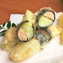 Spicy cod roe and Japanese leek wrapped in seaweed and deep-fried