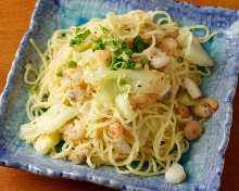 Seafood yakisoba with salt