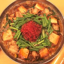 Spicy beef offal hotpot
