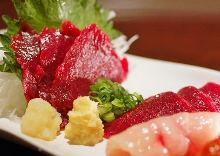 Horse mane meat sashimi