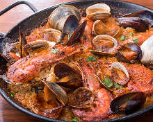 Seafood paella