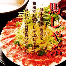 Horse meat hot pot (sukiyaki or shabu-shabu)