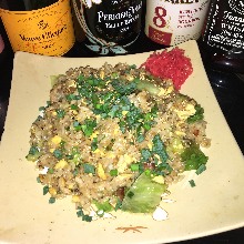 Fried rice with lettuce