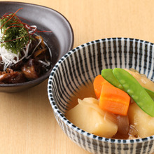 Nikujaga (simmered meat and potatoes)