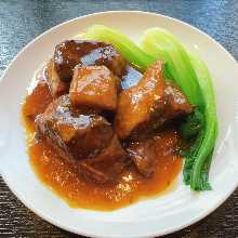 Simmered pork belly