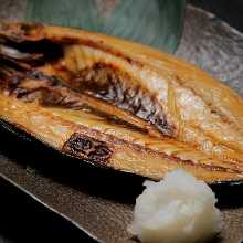 Salted and grilled mackerel set meal