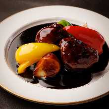 Sweet and sour pork with black vinegar