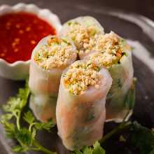 Goi cuon (fresh spring rolls)