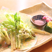 Seasonal vegetable tempura