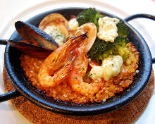 Seafood paella