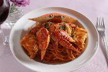 Tomato cream sauce pasta with Japanese blue crab