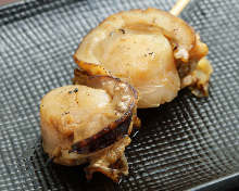 Grilled scallop with butter