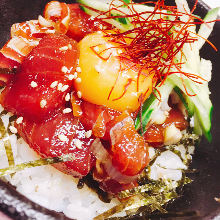 Tuna tartare rice bowl