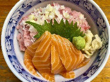 NEGITORO and salmon rice bowl
