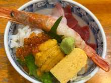 Seasonal seafood rice bowl