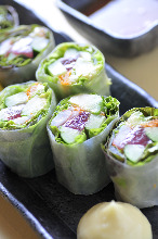 Shrimp and tuna fresh spring roll