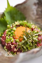 Horse meat tartare