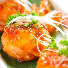 Stir-fried shrimp in chili sauce