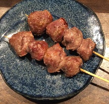 Grilled gizzard skewer