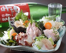 Assorted sashimi