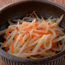 Bean sprouts namul (Korean seasoned bean sprouts)