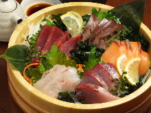 Assorted sashimi