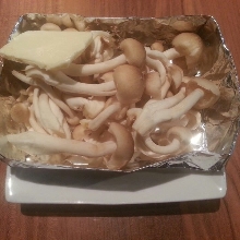 Grilled mushrooms with butter