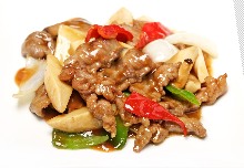 Stir-fried beef with oyster sauce