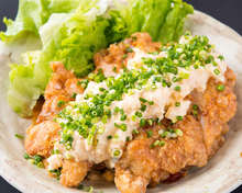 Fried chicken with vinegar and tartar sauce