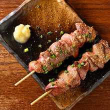 Grilled chicken liver with salted green onions skewers
