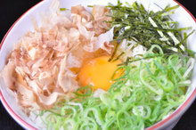 Tamagokake gohan (rice with raw egg)