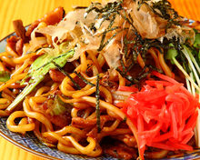 Yakisoba noodles with sauce