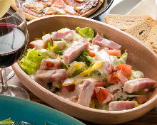 Caesar salad with bacon