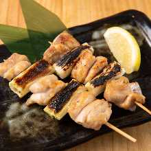 Negima (green onion pieces and chicken)