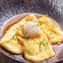 Deep-fried tofu in broth