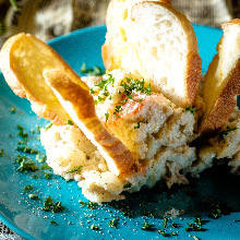 Crab tomalley potato salad