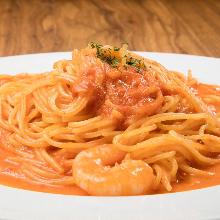 Tomato cream sauce pasta with shrimp